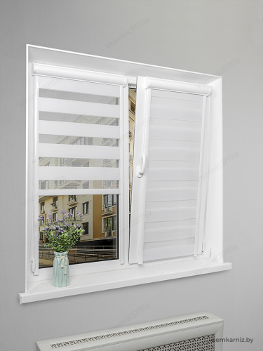 Рулонная штора LmDecor День-Ночь «Визави 03» Белая UNI 2 в алюминиевом коробе с направляющими