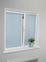 Рулонная штора LmDecor «Лайт 09» голубая в коробе с направляющими